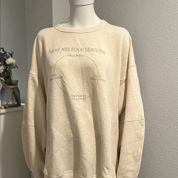Cream Graphic Sweatshirt for the Halloween lover size large Aerie - Picture 2 of 16